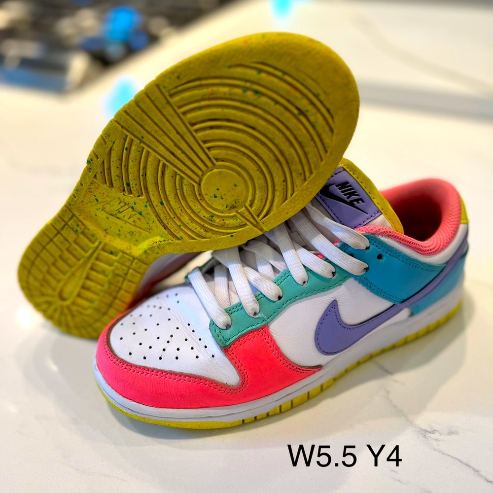 Nike multi color sneakers